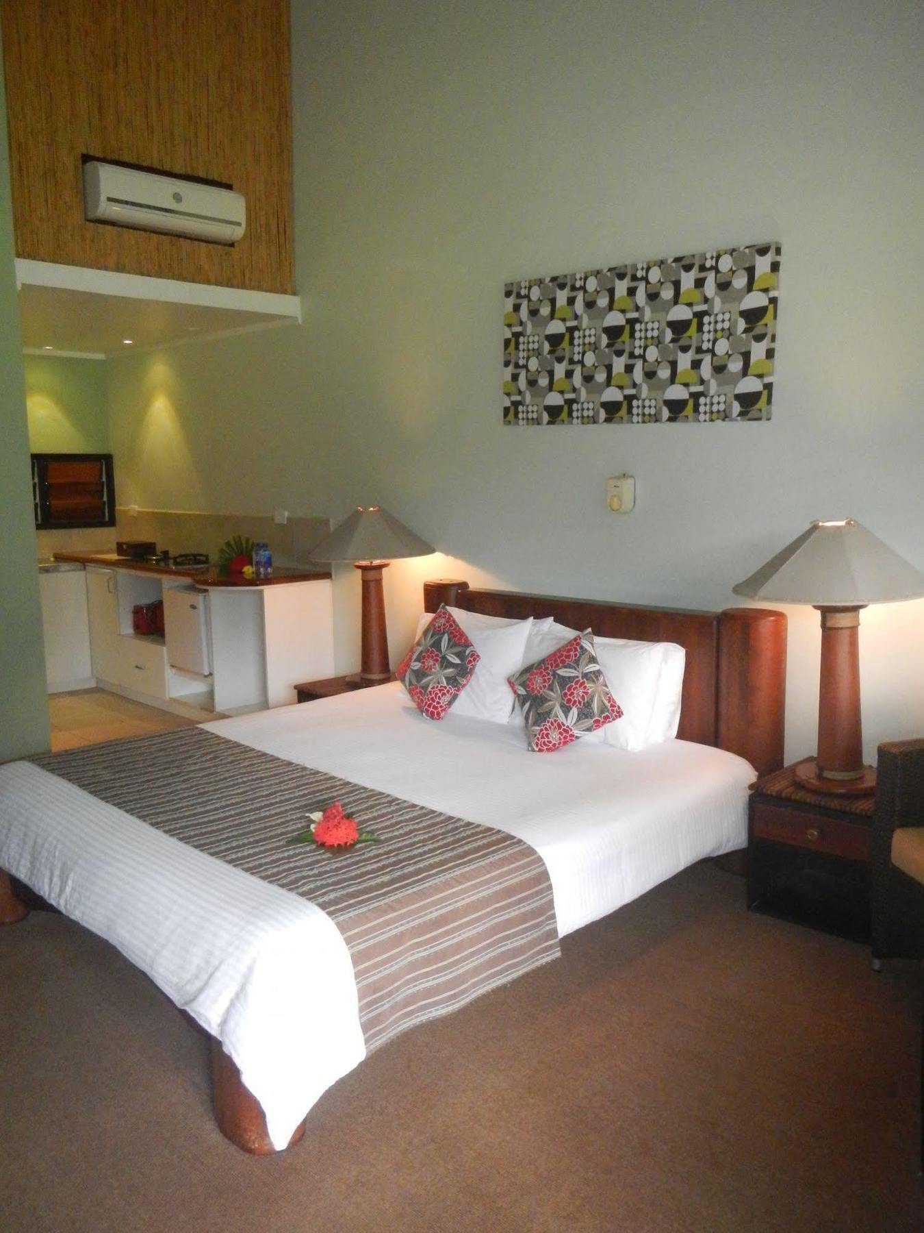 Club Oceanus Resort Pacific Harbour Exterior foto